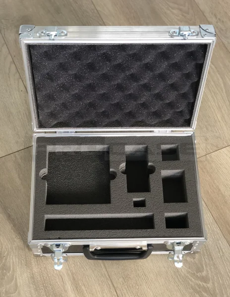 Кейс (кофр) для образцов черные стенки